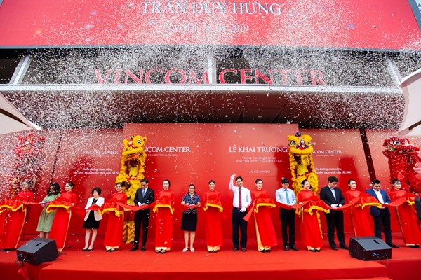 Khai trương Vincom đầu tiên tại quận Cầu Giấy- Hà Nội - Anh 1