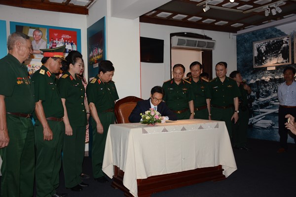 Tri ân những hi sinh thầm lặng của lực lượng dân công hỏa tuyến. - Anh 6
