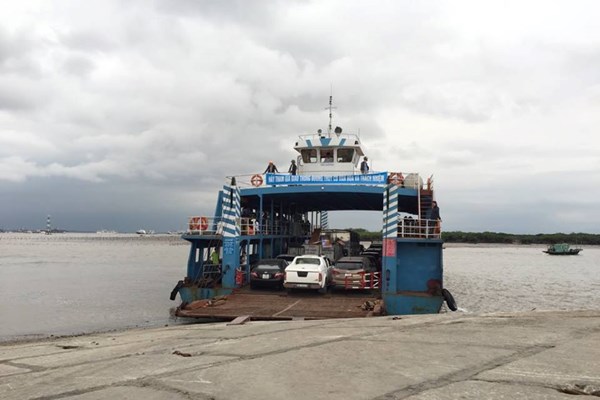 Hải Phòng: Bắt nhóm cán bộ nhân viên bến phà Gót bán vé quay vòng trục lợi - Anh 1