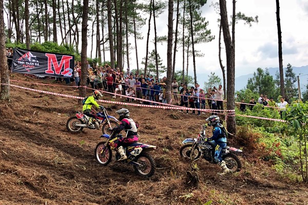 “Tinh thần đá”- điểm nhấn mới của du lịch Hà Giang - Anh 2