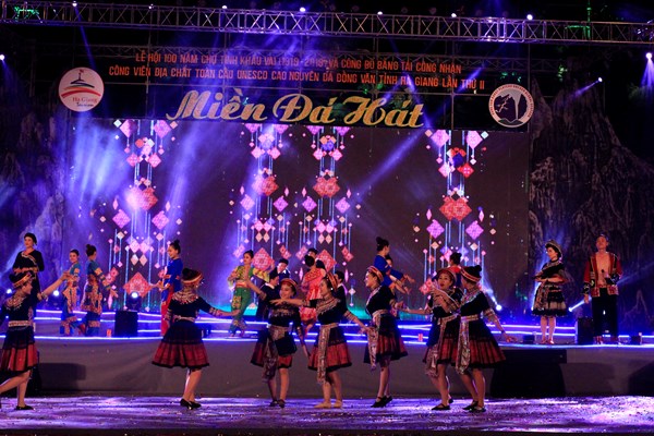 Dấu ấn 100 năm Chợ tình Khâu Vai - Anh 3