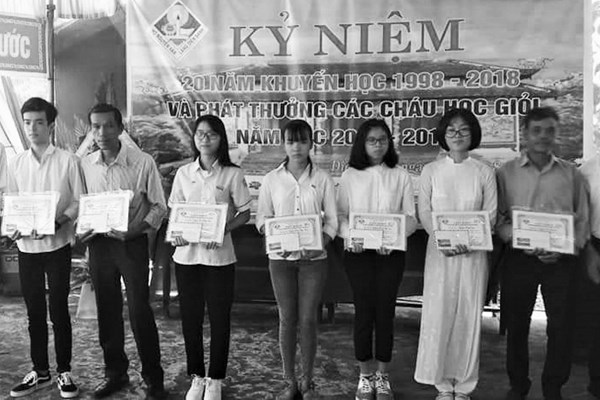 Chuyện cả họ chăm lo cho con cháu - Anh 1