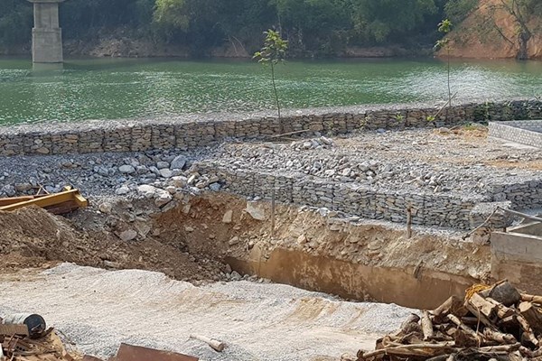 Thanh Hóa: Tự ý san lấp, lấn chiếm sông Mã trái phép, một HTX bị xử phạt - Anh 1