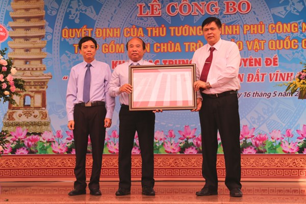 Tháp gốm men chùa Trò được công nhận là Bảo vật của quốc gia - Anh 1