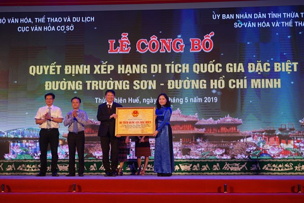 "Xúc động và tự hào lắm" - ảnh 1