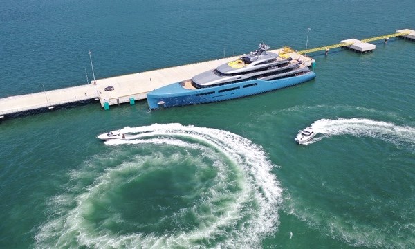 Siêu du thuyền 150 triệu USD của ông chủ CLB Tottenham tại vịnh Hạ Long - Anh 3