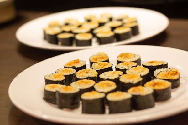 Mách bạn địa chỉ buffet các món Á ngon, bổ, rẻ tại trung tâm Đà Nẵng - Anh 1