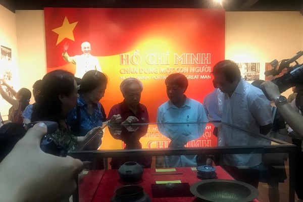 200 hiện vật vô giá tại trưng bày “Hồ Chí Minh - Chân dung một con người” - Anh 4