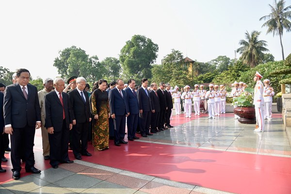 Lãnh đạo Đảng, Nhà nước viếng Chủ tịch Hồ Chí Minh - Anh 3