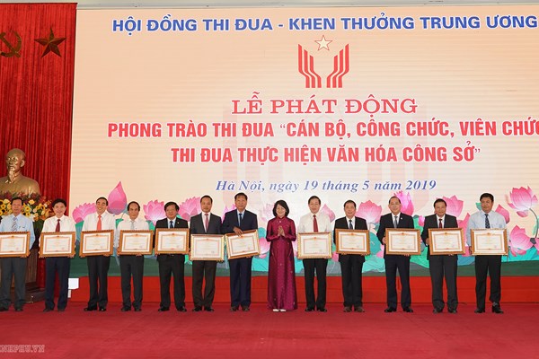 Thủ tướng nêu 3 trụ cột xây dựng văn hóa công sở - Anh 4