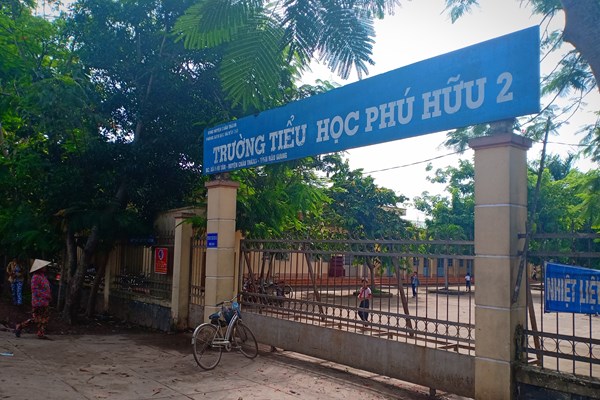 Hậu Giang: UBND huyện chỉ đạo làm rõ vụ nghi thầy giáo trù dập học sinh - Anh 2