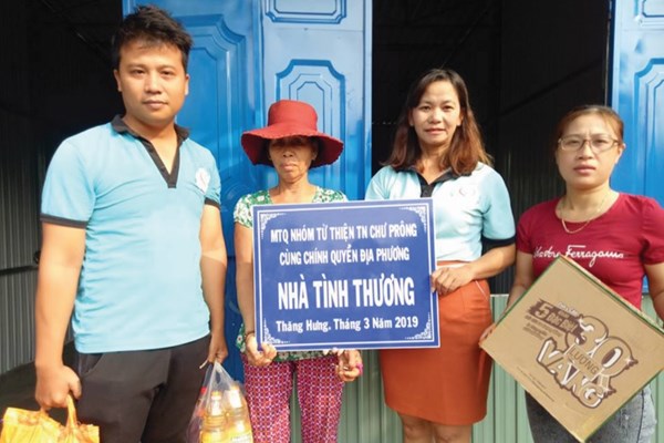 Tấm lòng thiện nguyện của một giáo viên - Anh 1