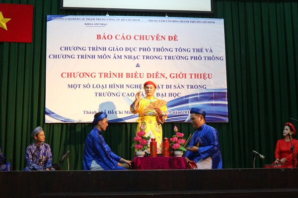 Khởi động chương trình giới thiệu di sản vào các trường đại học, cao đẳng - Anh 1