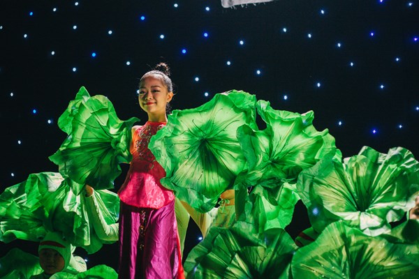 Gần 80 vũ công nhí tham gia vở đại vũ kịch  “Sắc màu tuổi thơ” - Anh 2
