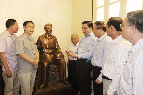 Tâm nguyện của người Anh hùng - Anh 1