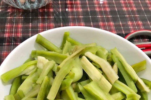 Hướng dẫn cách nộm rau tiến vua giòn ngon tại nhà - Anh 3