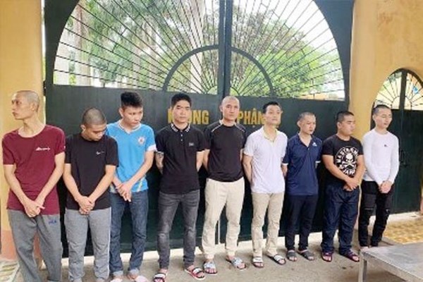 Triệt xóa đường dây đánh bạc online với số tiền giao dịch gần 4 nghìn tỉ đồng - Anh 1