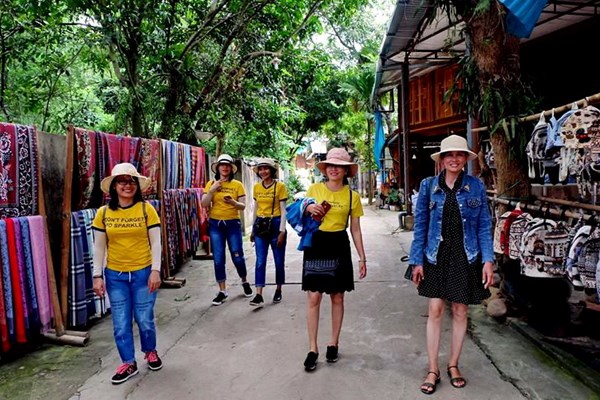 Hỗ trợ địa phương biên giới phát triển du lịch gắn với bảo tồn văn hóa: Chính sách thiết thực, làm thật và làm được - Anh 2