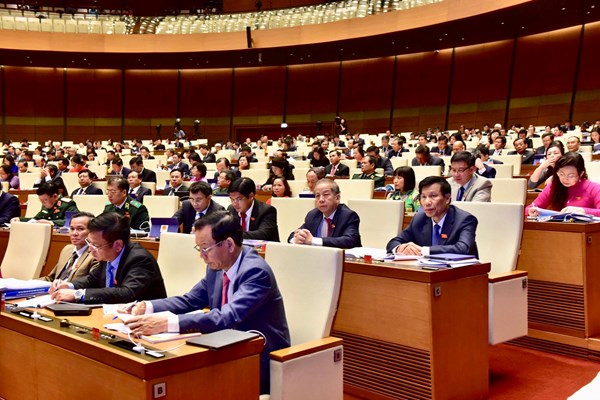 Quốc hội tiến hành chất vấn 4 thành viên Chính phủ - Anh 2