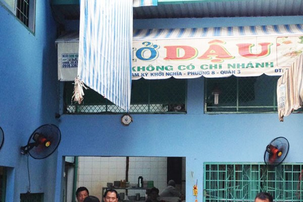 Quán phở chuẩn vị Bắc hơn 60 năm vẫn không thay đổi ở Sài Gòn - Anh 2