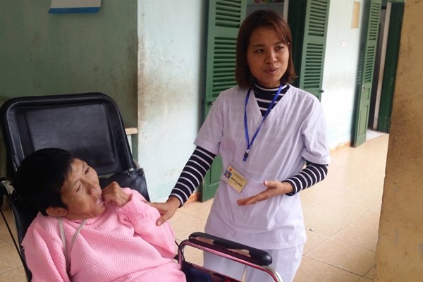 Phát triển nghề công tác xã hội trong việc chăm sóc người có vấn đề sức khỏe tâm thần (Bài 1) Hậu quả đau lòng từ người có vấn đề sức khỏe tâm thần - Anh 1