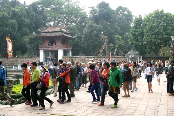 Đại biểu Quốc hội Dương Trung Quốc:  “Văn hoá luôn được đề cao,nhưng trong thực tiễn còn yếu thế...” - Anh 1