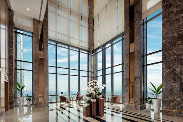 Đầu bếp nổi tiếng thế giới trổ tài nấu món “phở chọc trời” tại Vinpearl Luxury Landmark 81 - Anh 3