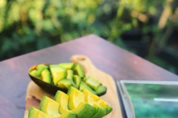 Cách làm chè bơ đơn giản ngon như ngoài hàng - Anh 7