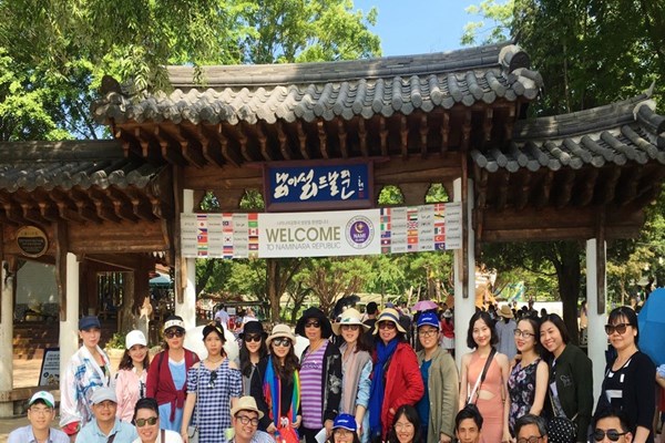 Chủ tịch xã có quyền xử phạt về du lịch - Anh 1