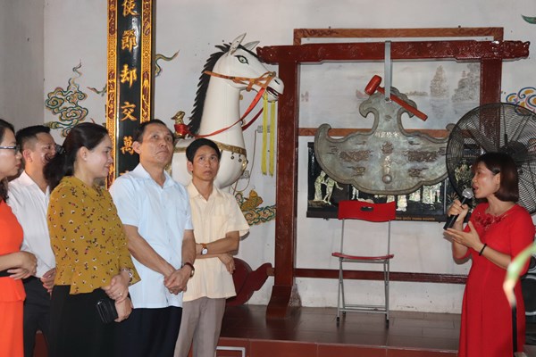 Kiểm tra thực hiện phong trào TDĐKXDĐSVH tại Hưng Yên, Hà Nội: Phong trào văn hóa mà làm hình thức thì vô nghĩa - Anh 1