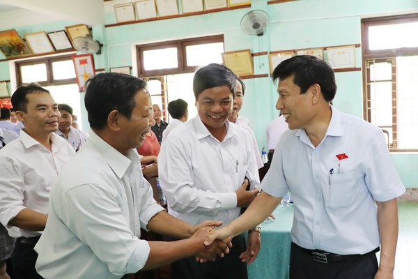 Tiếp xúc cử tri tại tỉnh TT- Huế, Bộ trưởng Nguyễn Ngọc Thiện: Du lịch phải làm lớn và bài bản mới thu hút khách - Anh 2