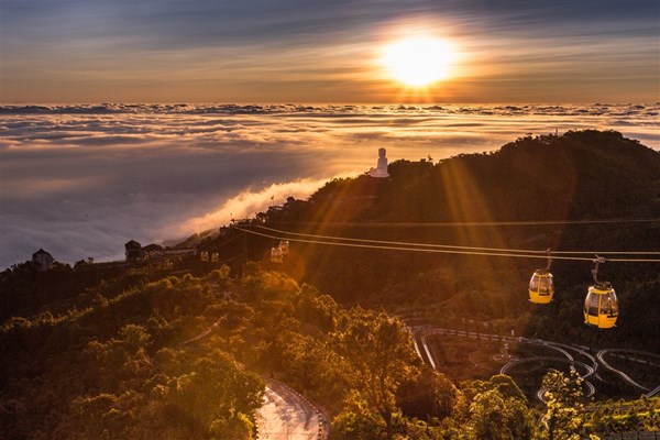 Bà Nà Hills và hành trình đánh thức thành phố ngủ quên thành “điểm đến của thế giới” - Anh 2