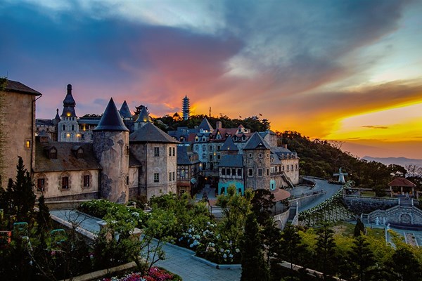 Bà Nà Hills và hành trình đánh thức thành phố ngủ quên thành “điểm đến của thế giới” - Anh 3