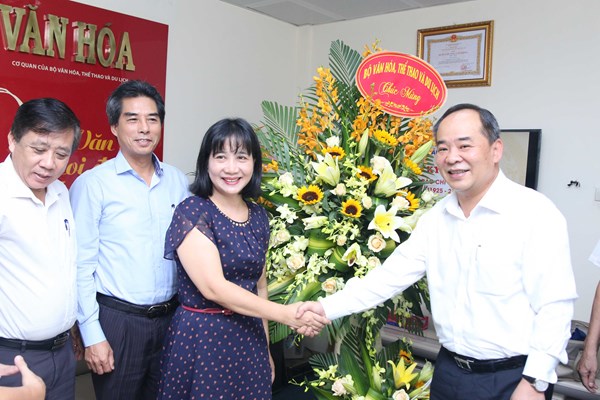 Lãnh đạo Bộ VHTTDL thăm và chúc mừng các cơ quan báo chí nhân 94 năm ngày báo chí cách mạng VN - Anh 9