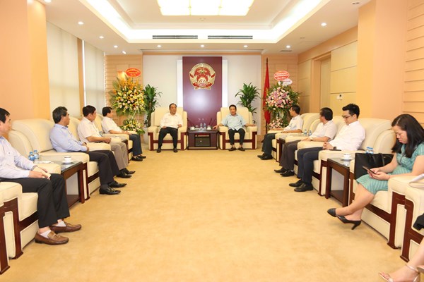 Lãnh đạo Bộ VHTTDL thăm và chúc mừng các cơ quan báo chí nhân 94 năm ngày báo chí cách mạng VN - Anh 1