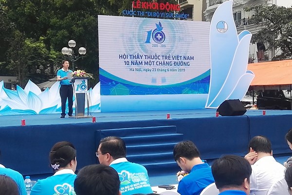 Phó Thủ tướng phát động cuộc thi “Đi bộ vì sức khỏe” - Anh 1