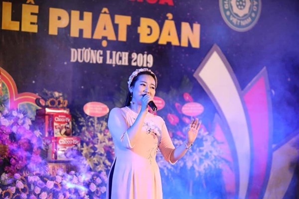 Nữ ca sĩ 9X cover ca khúc “Tự thân nàng hãy cứu độ nàng” thu hút mạng xã hội - Anh 2