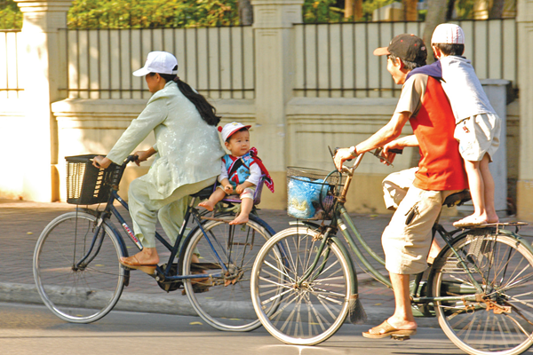 Túp lều tranh sẽ không đủ che chở trái tim vàng? - Anh 1