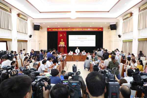 Kết thúc kỳ thi THPT quốc gia 2019: Vẫn còn những vi phạm quy chế nghiêm trọng - Anh 2