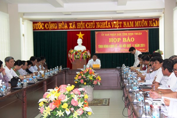 Ninh Thuận:  Vì sao 5.637 người dân là đồng bào DTTS chưa được cấp thẻ BHYT ? - Anh 1