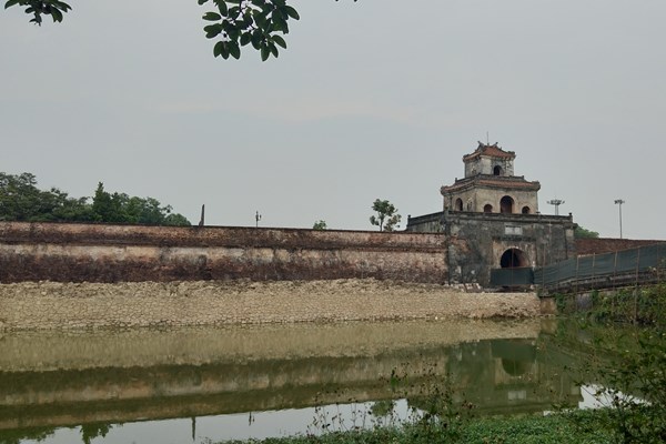 Vụ trùng tu 