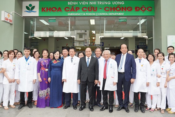 Thủ tướng dự Lễ kỷ niệm 50 năm xây dựng và Phát triển Bệnh viện nhi Trung ương - Anh 4