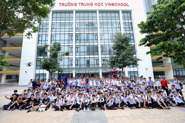 Học sinh cấp 3 sử dụng AI điều tiết đèn giao thông - Anh 3