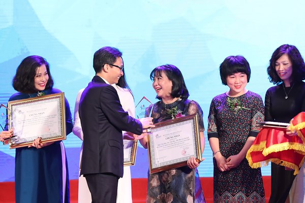 Vinh danh những doanh nghiệp du lịch hàng đầu Việt Nam năm 2019 - Anh 2