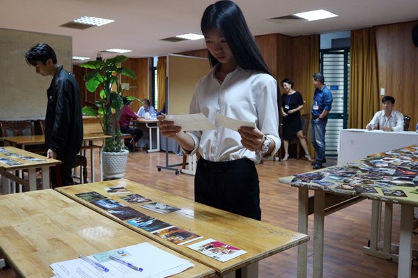 Tuyển sinh năng khiếu diễn viên: Yêu cầu thí sinh thể hiện thêm các “tài lẻ” - Anh 1