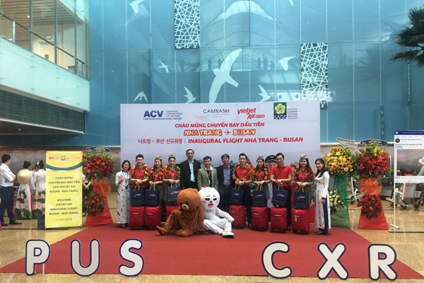 Vietjet khai trương đường bay thẳng duy nhất giữa Nha Trang và Busan (Hàn Quốc) - Anh 1