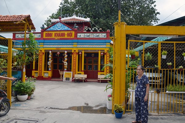 Bảo vệ di tích, cổ vật ở TP.HCM: Cổ vật ở đình Khánh Hội “thi nhau đội nón” ra đi - Anh 2