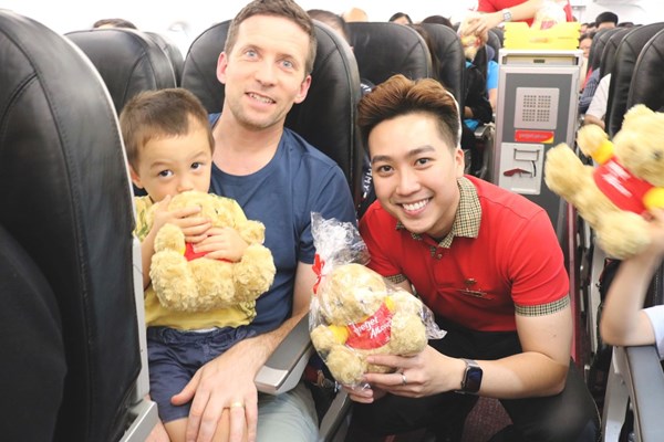 Siêu khuyến mãi triệu vé 0 đồng - Vietjet cùng Google nhân đôi tiện ích cho du khách đi và đến Việt Nam - Anh 3