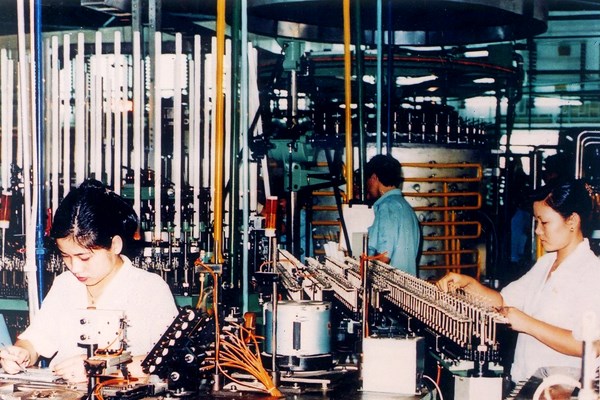 300 hiện vật, hình ảnh tái hiện 90 năm xây dựng và phát triển Công đoàn Việt Nam - Anh 4