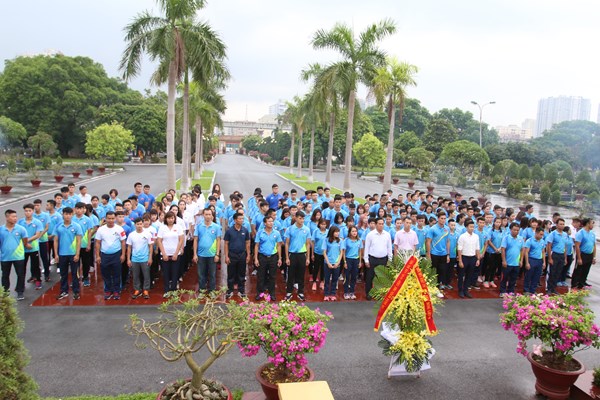 Hơn 300 tuyển thủ quốc gia tri ân các anh hùng, liệt sĩ - Anh 2